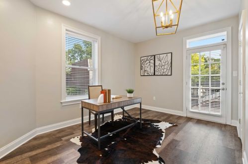 5532 Howe St, Pittsburgh PA 15232-2415 exterior