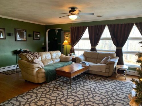 86 Boylston St, Meriden CT 06450-4737 exterior