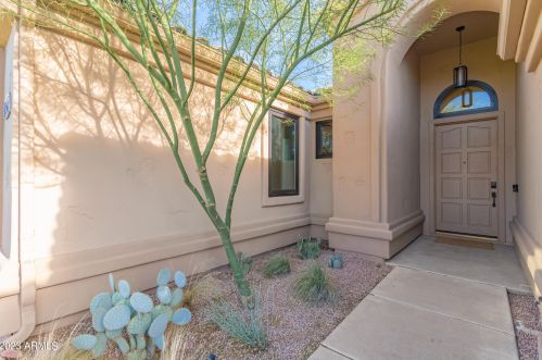 3291 Del Rio St, Chandler AZ  85226-2305 exterior