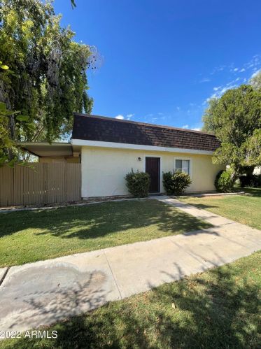 8441 34th Ave, Phoenix AZ 85053-6628 exterior