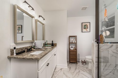 2930 Eleanor Ter, Atlanta GA  30318-6014 exterior