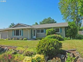 33603 Indian Dr, Eugene, OR 97408-9424