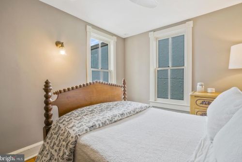 325 Patrick St, Alexandria VA 22314-2443 exterior