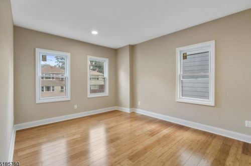 19 Becker Ter, Irvington NJ 07111-1311 exterior