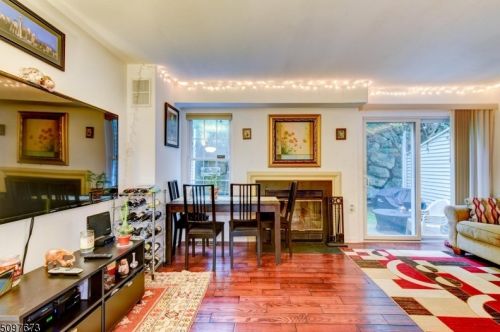 22 Ajax Ct, Hackettstown, NJ 07840-2842