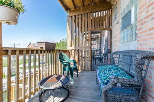 3161 Monroe St, Chicago IL 60624-2545 exterior