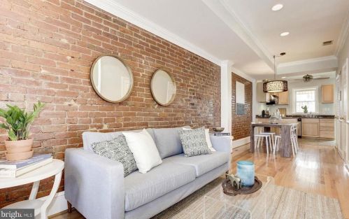 1010 W St, Washington DC  20001-4034 exterior