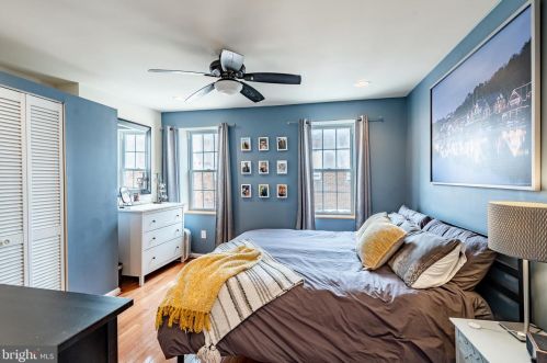 1513 Iseminger St, Philadelphia PA  19147-6215 exterior