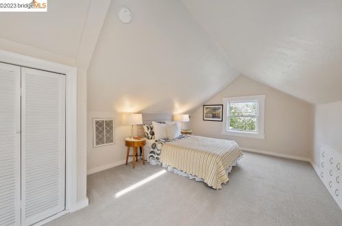 2122 Sacramento St, Berkeley CA 94702-1905 exterior