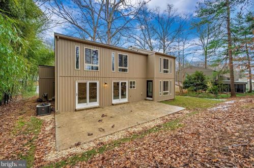 10402 Great Arbor Dr, Rockville MD  20854-4215 exterior