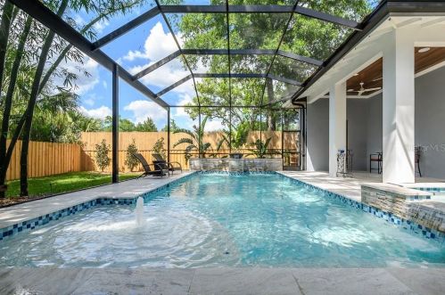 305 Hanna Ave, Tampa FL  33604-6633 exterior