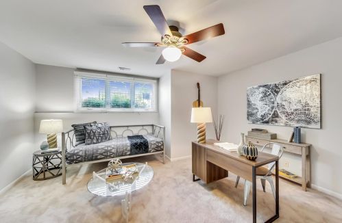 1312 Damen Ave, Chicago IL 60647-5507 exterior