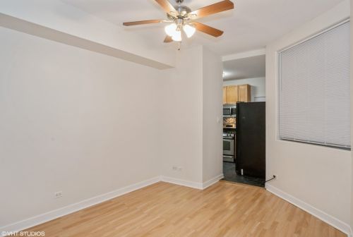 7434 Oakley Ave, Chicago IL 60645-1771 exterior