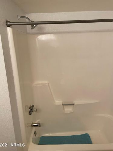 8224 33rd Ave, Phoenix AZ 85017-2303 exterior