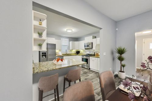 2623 Monticello Ave, Chicago IL 60618-5321 exterior