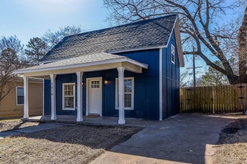 1010 Chestnut St, Denison, TX 75021-4706