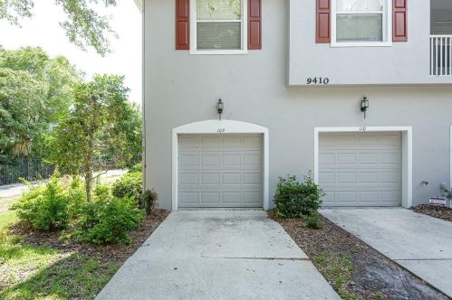 9410 Georgian Park Ln, Tampa FL 33626-5180 exterior
