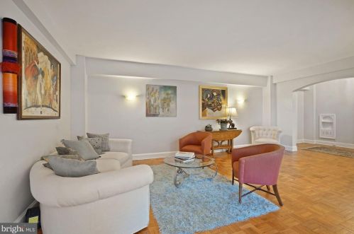 4000 Cathedral Ave, Washington DC 20008-1504 exterior