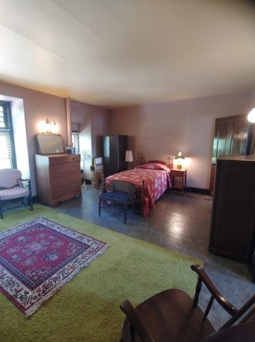 4550 Penn Ave, Pittsburgh PA 15224-1315 exterior