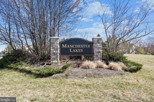 6020 Kestner Cir, Alexandria VA  22315-4833 exterior