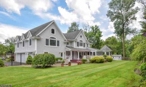 1 Briarcliffe Dr, Scotch Plains NJ 07076-2314 exterior