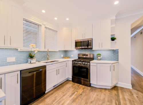 7933 Cressett Dr, Chicago IL 60707-1346 exterior