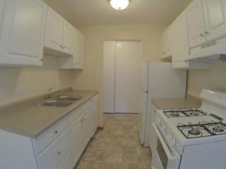 1000 County Road D, Saint Paul MN  55112-7576 exterior