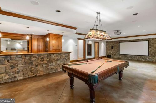 700 Brookwoods Trce, Atlanta GA 30342-2473 exterior