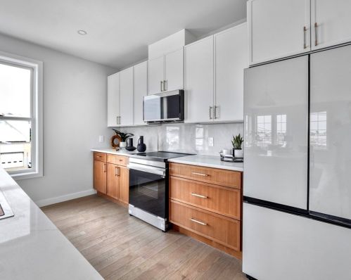 439 Chelsea St, Boston MA exterior