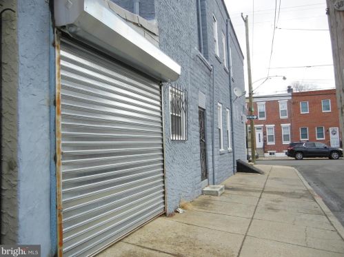 1924 4 St, Philadelphia PA 19122-2206 exterior