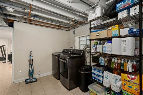 1740 Nagle Ave, Chicago IL 60706-4805 exterior