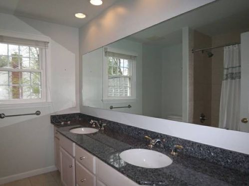 59 Blueberry Hill Rd, Springfield MA  01106-1662 exterior