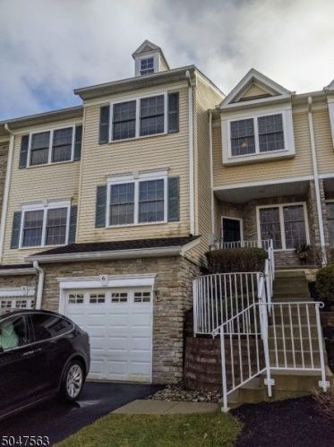 6 Tutbury Ct, Mount Olive NJ 07828-2324 exterior