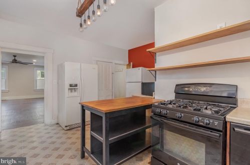 453 Queen St, Lancaster PA 17603-2984 exterior