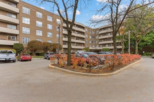 7201 Lincoln Ave, Chicago, IL 60712-1821