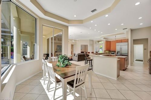 1690 Manchester Ct, Naples FL 34109-0429 exterior