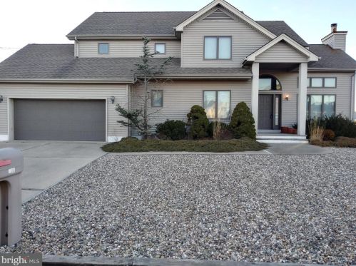 811 Spar Dr, Lacey, NJ 08731-3028