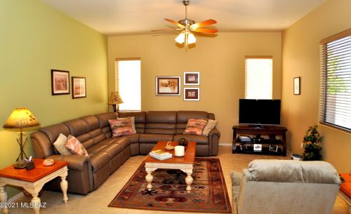 3356 Prism Sky Dr, Tucson, AZ 85713-6836