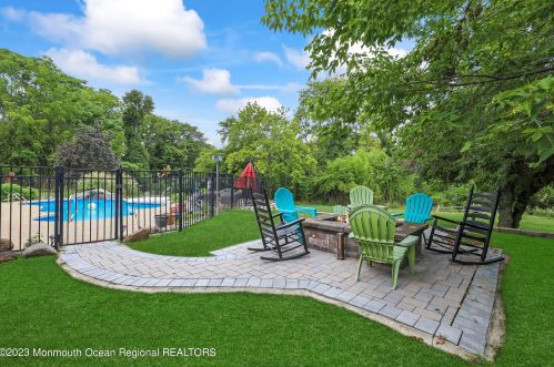 53 Arlene Dr, West Long Branch NJ 07764-1100 exterior