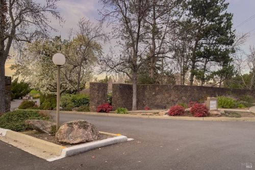 1201 Monument Blvd, Concord CA  94520-4424 exterior