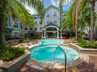 8333 Braesmain Dr, Houston TX  77025-2940 exterior