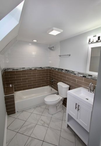 7705 Bennett Ave, Chicago IL  60649-4605 exterior