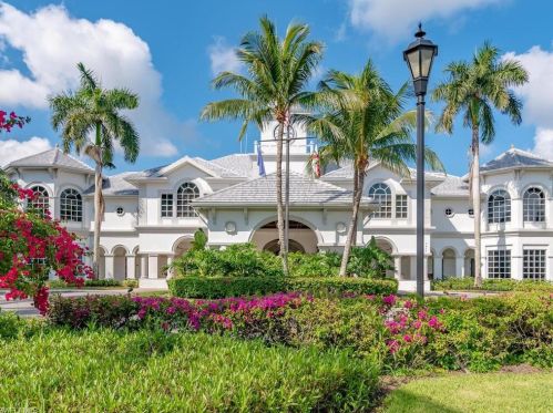 8418 Bent Crk Way, Naples FL 34114-9421 exterior