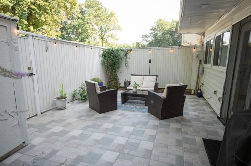 7346 Cardigan Cir, Atlanta GA 30328-1954 exterior