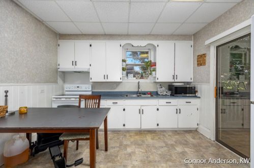 601 Leonard St, Grand Rapids MI 49503-1135 exterior