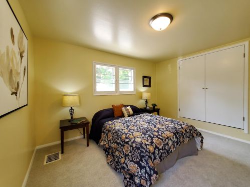 3746 61, Milwaukee WI 53216-2150 exterior