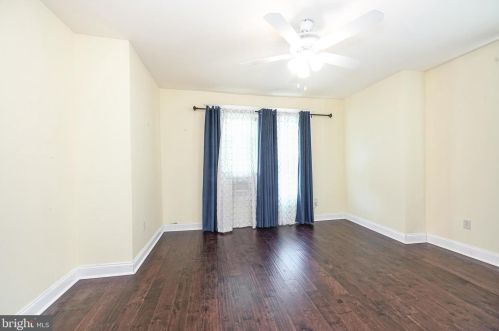 7017 Glenloch St, Philadelphia PA 19135-2223 exterior