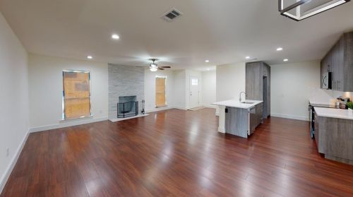 10020 Glenrio Ln, Dallas, TX 75229-6002