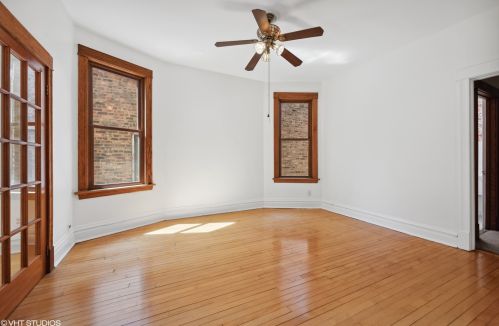 2726 Troy St, Chicago IL 60655-2320 exterior