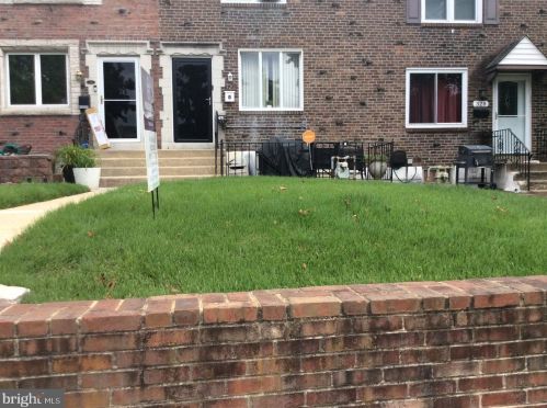 326 Pine St, Manor, PA 19036-1008